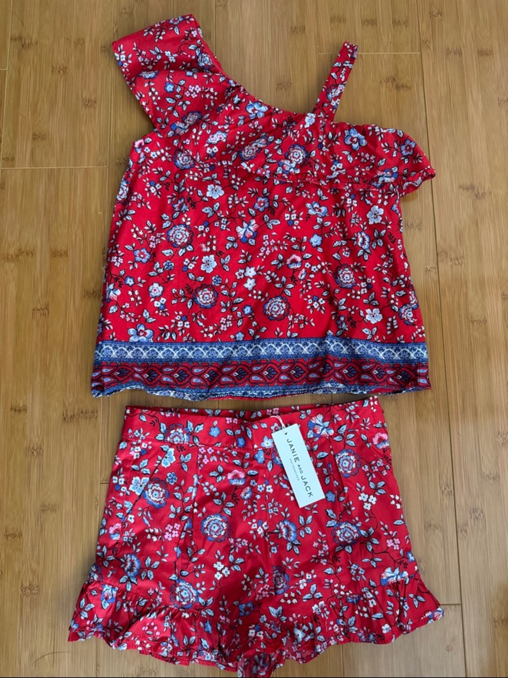 Red Floral Ruffle-Hem Shorts and Top